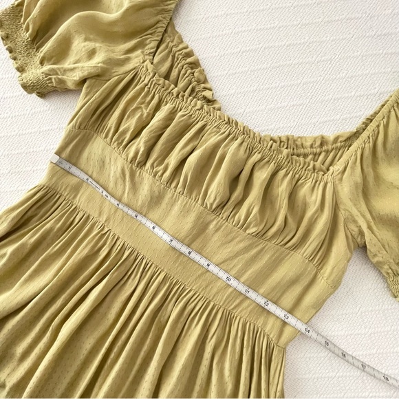 Lulus Good Side Light Green Short Sleeve Bustier Midi Dress Small - Picture 7 of 7